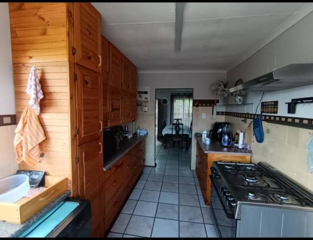 3 BEDROOM HOUSE FOR SALE IN DANA BAY